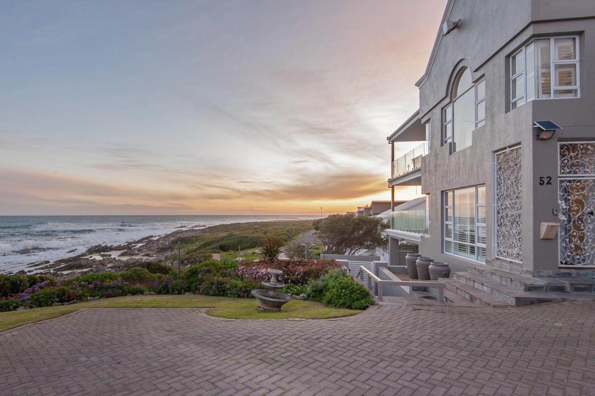 Absolute Ocean Boutique Guesthouse Hermanus Exterior photo