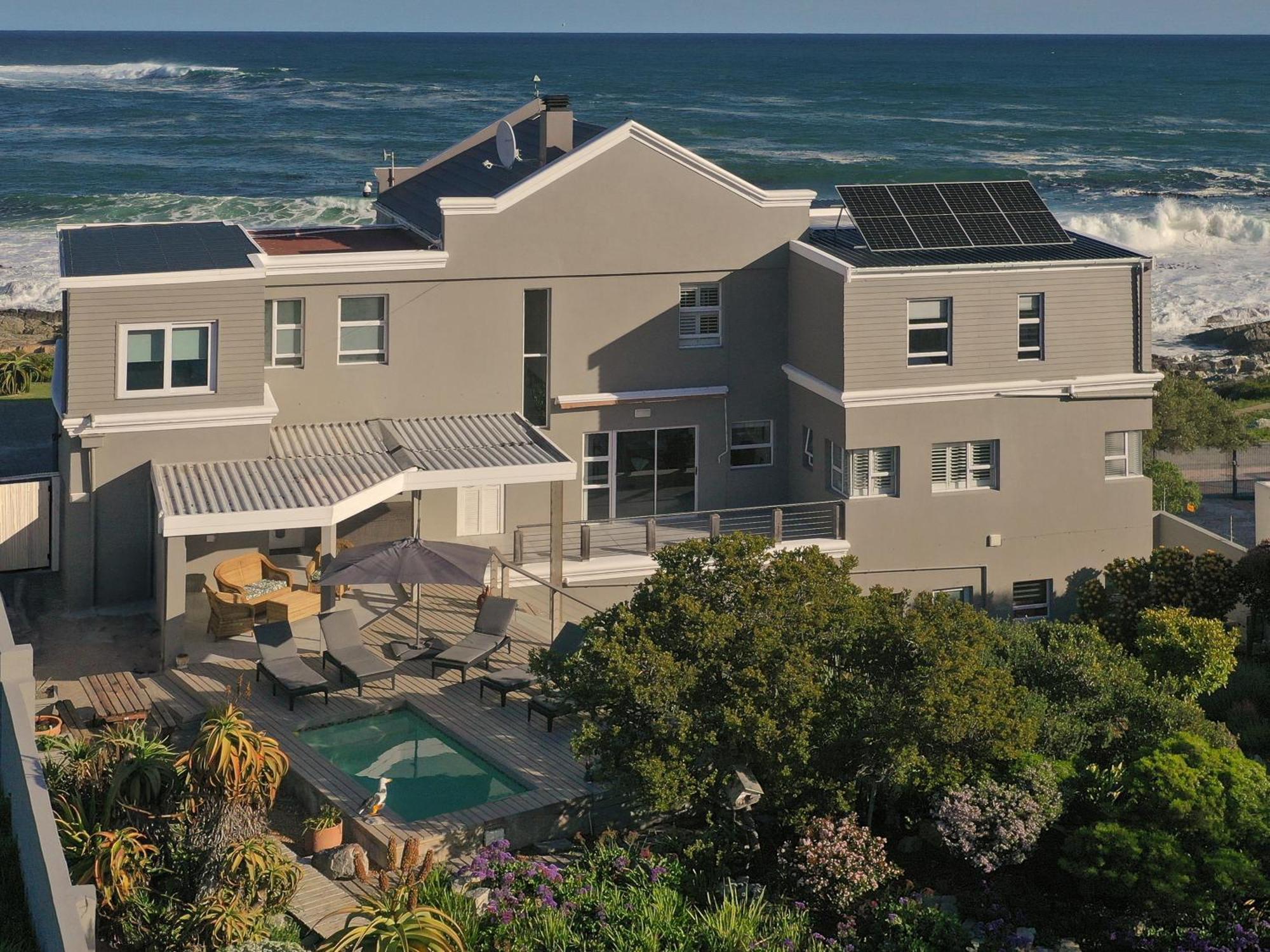 Absolute Ocean Boutique Guesthouse Hermanus Exterior photo