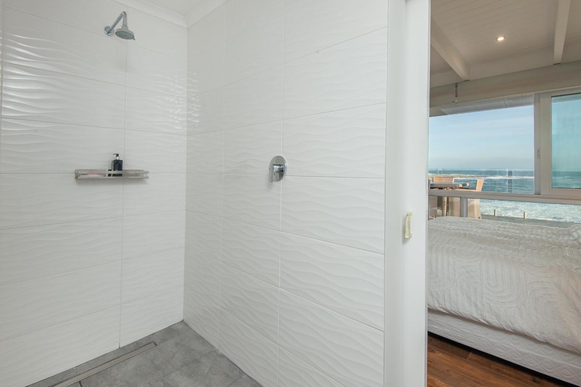 Absolute Ocean Boutique Guesthouse Hermanus Exterior photo