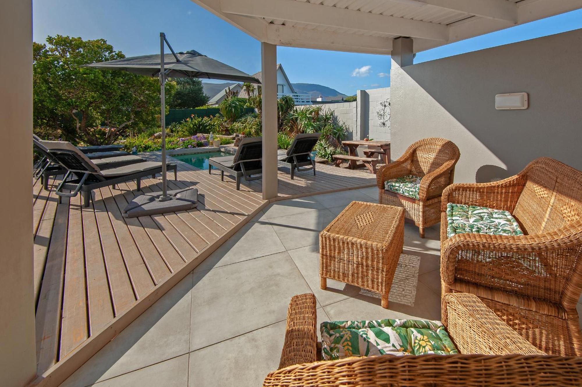 Absolute Ocean Boutique Guesthouse Hermanus Exterior photo