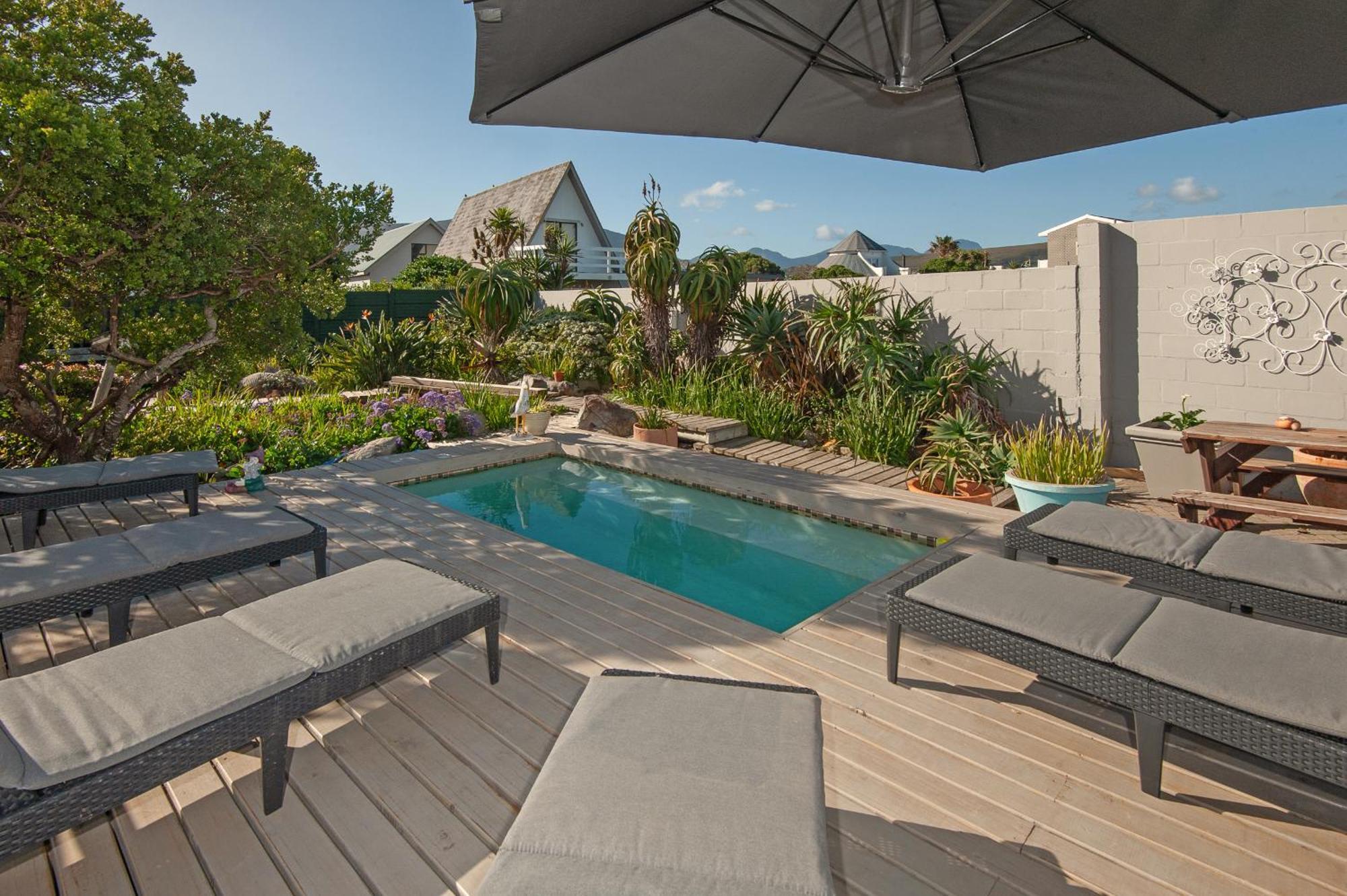 Absolute Ocean Boutique Guesthouse Hermanus Exterior photo